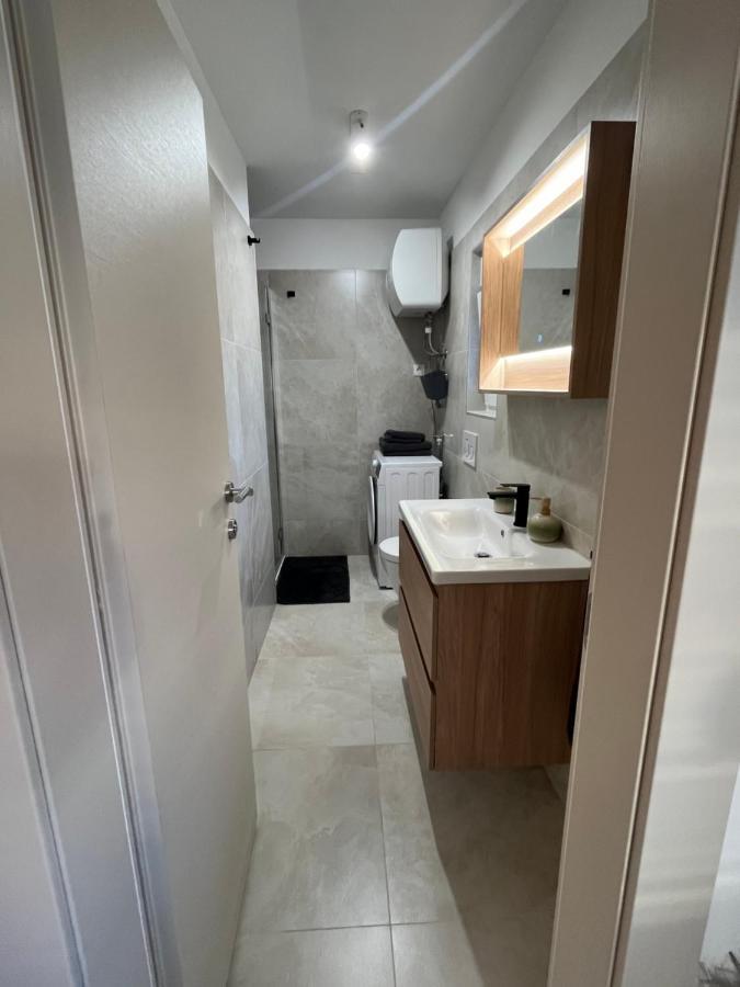 Apartment A & N With Free Private Parking プーラ エクステリア 写真